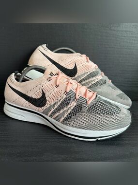 Nike Men’s Flyknit Trainer Running Shoe Sz 10.5 Sunset Tint Pink AH8396 600 EUC